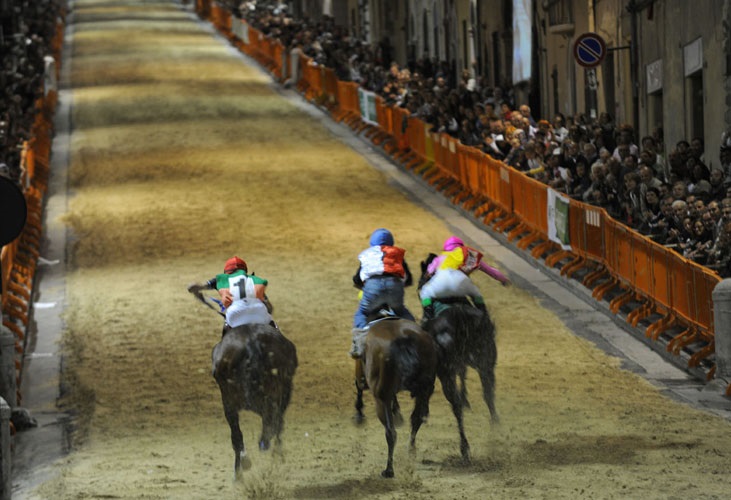 palio del drappo loreto 1.jpg